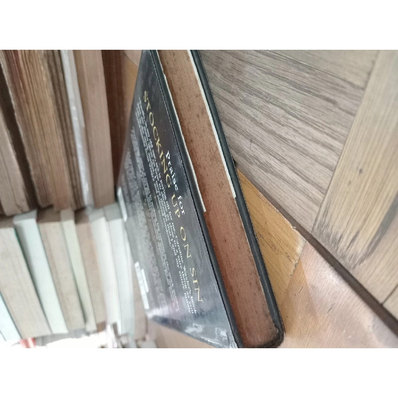 Stocking up on sin - Caroline Waxler 1019386