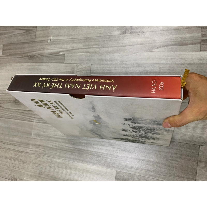 Ảnh việt nam thế kỷ xx. ( sách ảnh).  549801