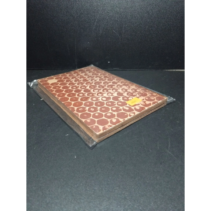 Ong mật phục vụ con người mới 70% bẩn bìa, ố vàng, tróc gáy nhẹ N.P.Ioiris HCM2603 KHOA HỌC ĐỜI SỐNG 918279