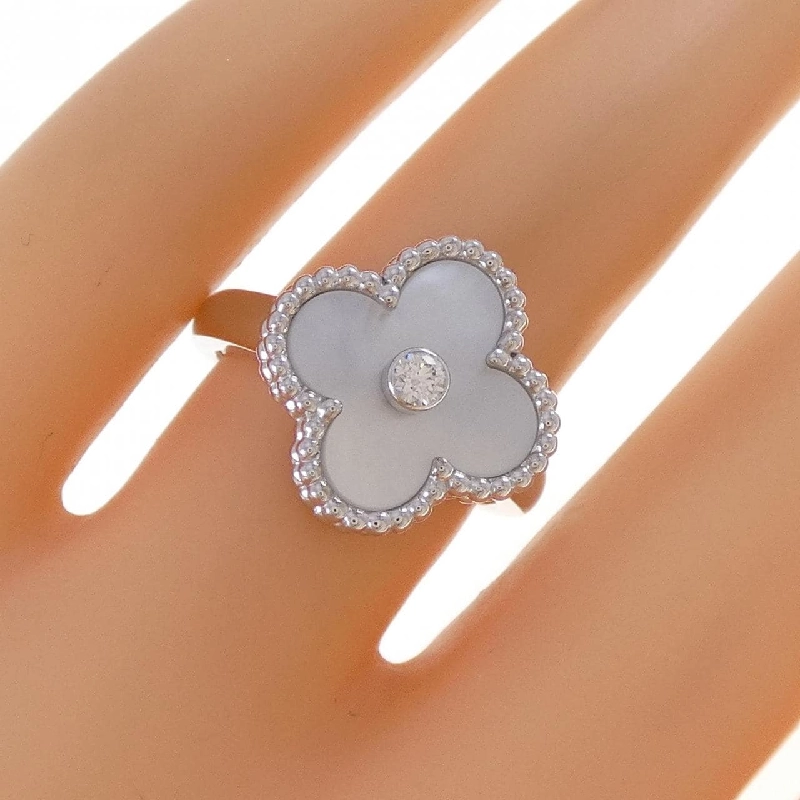 Nhẫn Vintage Alhambra Van Cleef & Arpels 665187