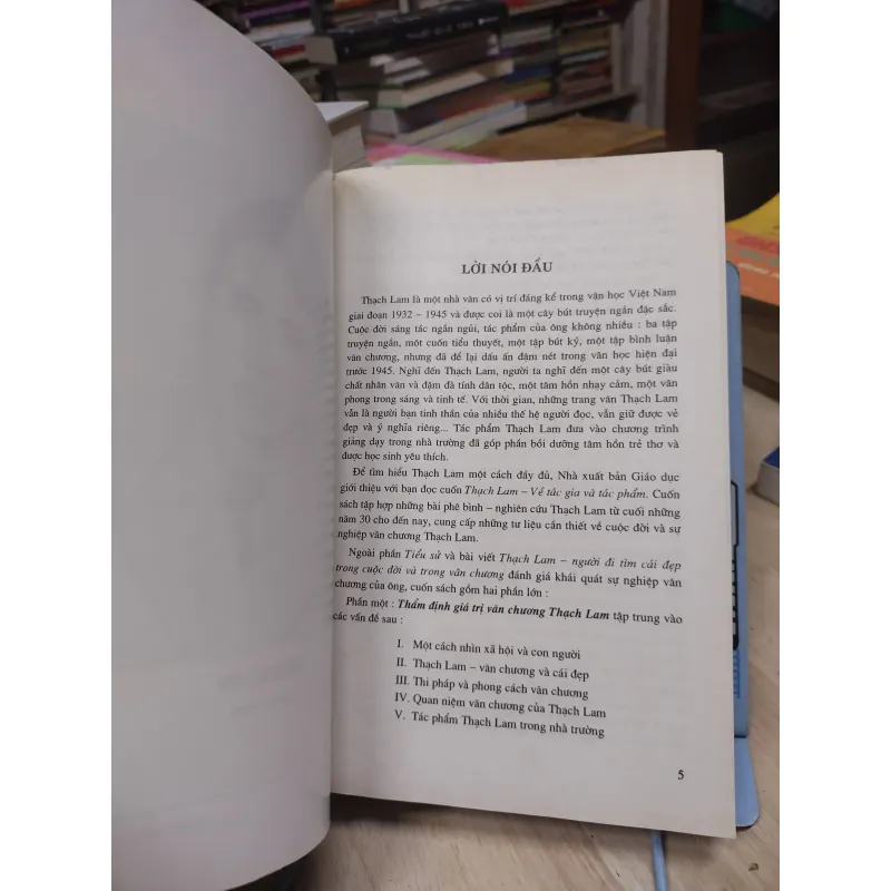 Sách: Thạch Lam - về tác giả và tác phẩm (B2) 786610