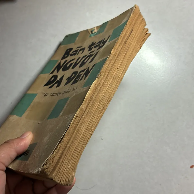 Bàn tay người da đen 736537