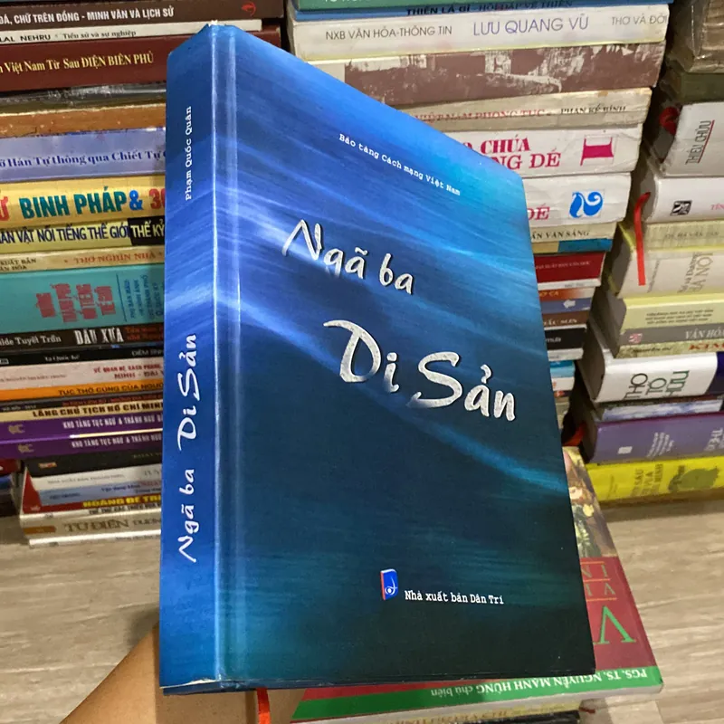 NGÃ BA DI SẢN, Phạm Quốc Quân, bản bìa cứng (XB 2011) 732979