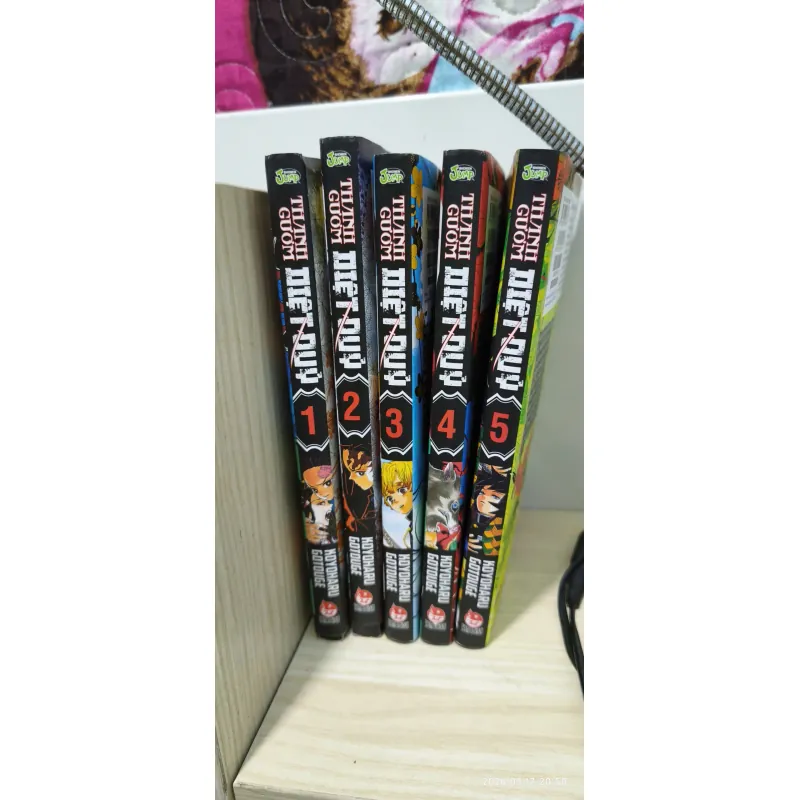 Combo Truyện Tranh - Thanh Gươm Diệt Quỷ Tập 1,2,3,4,5 975122