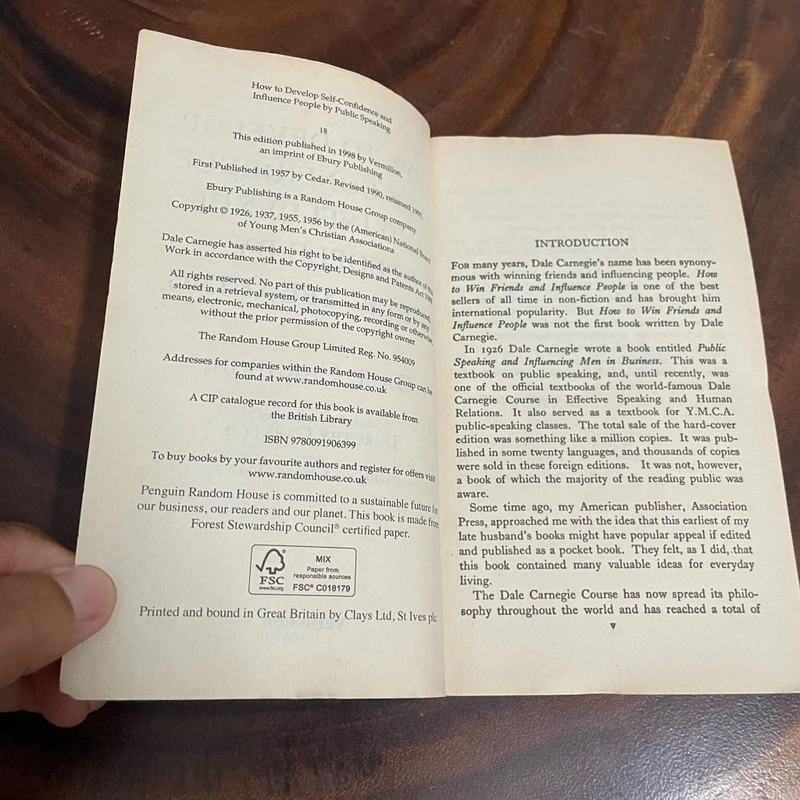 II How to Develop Self-Confidence and Influence People by Public Speaking - Dale Carnegie 456231