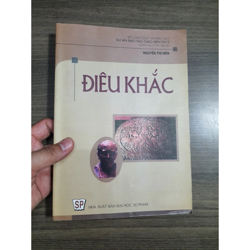 Sách Điêu khắc 499563