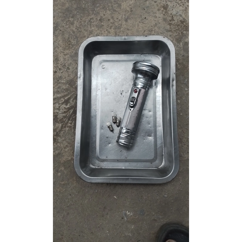 Đèn Pin TQ . Pan Da . China ngày xưa ít sd nên còn đẹp Tặng kèm 3 bóng oong bun 3v ... 443826