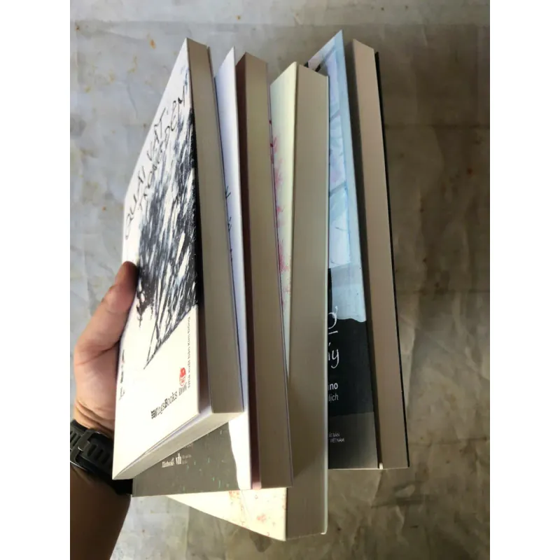 Sách của tác giả Yoru Sumino 736311