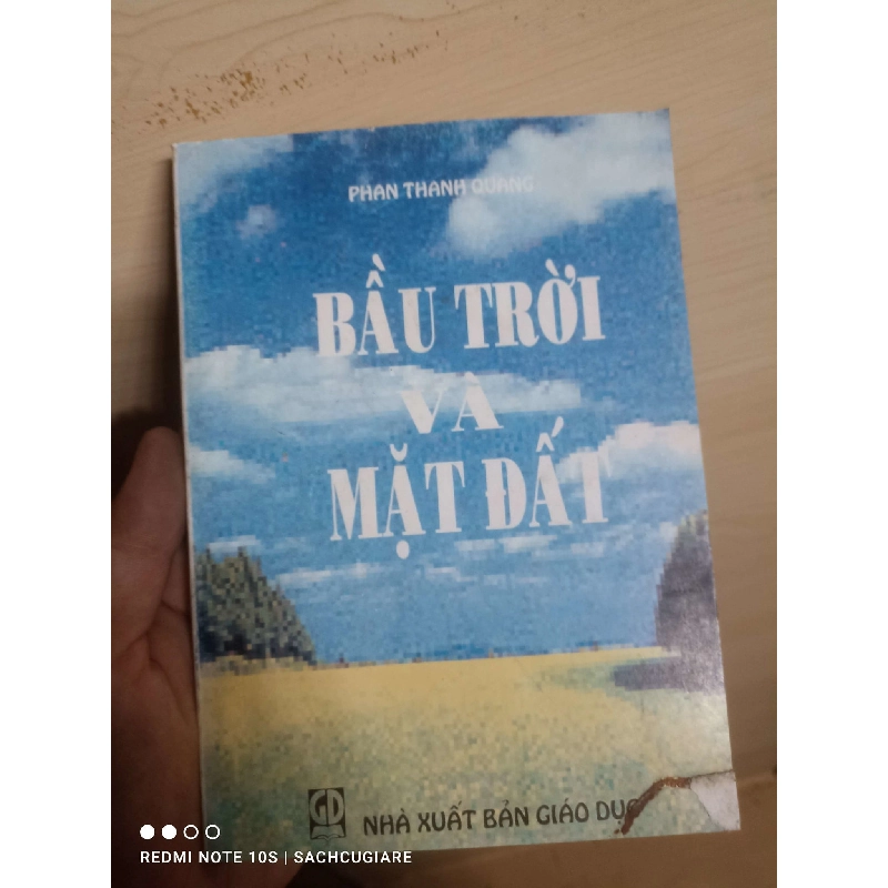 Bầu trời và mặt đất - Phan Thanh Quang 1008758
