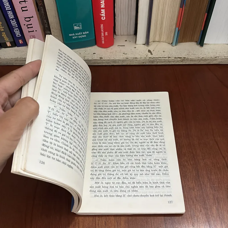 II Sách Kinh Tế: Kinh Tế Chính Trị _ Chương Trình Cao Cấp (Tập 1) - 1997 600089