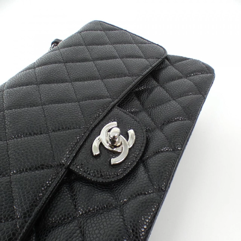 Túi xách chéo Chanel 1112 612737