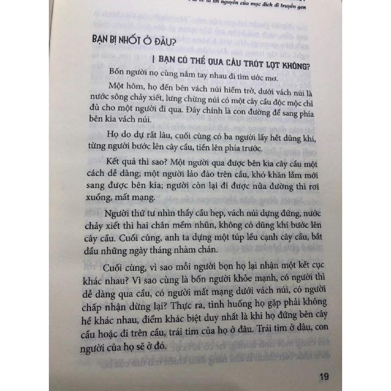 Tìm lại cái tôi đã mất cứu vãn cuộc đời không vui vẻ 2018 bìa cứng mộc sách mới 85% bẩn bụi bụng sách tróc góc bìa sau Trình Chí Lương HPB1207 VĂN HỌC 916143