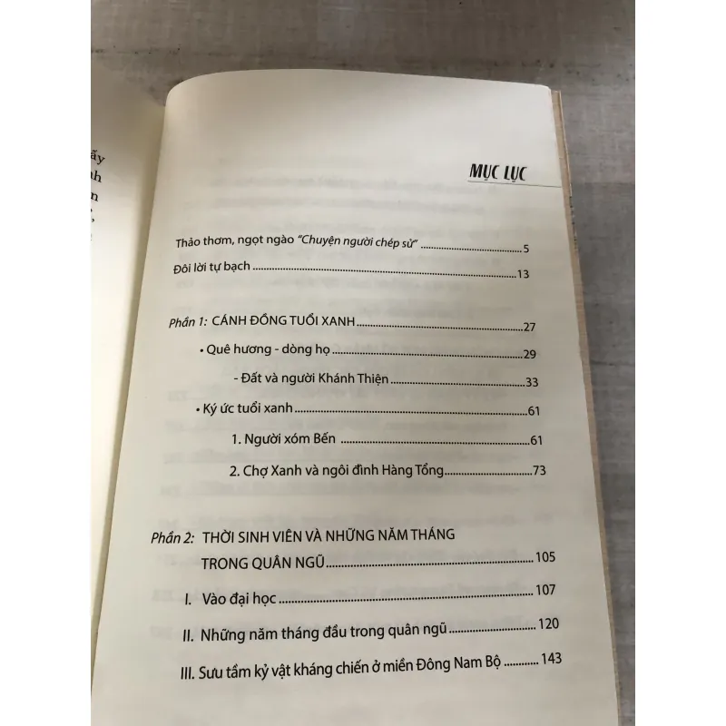 Chuyện người chép sử 784548