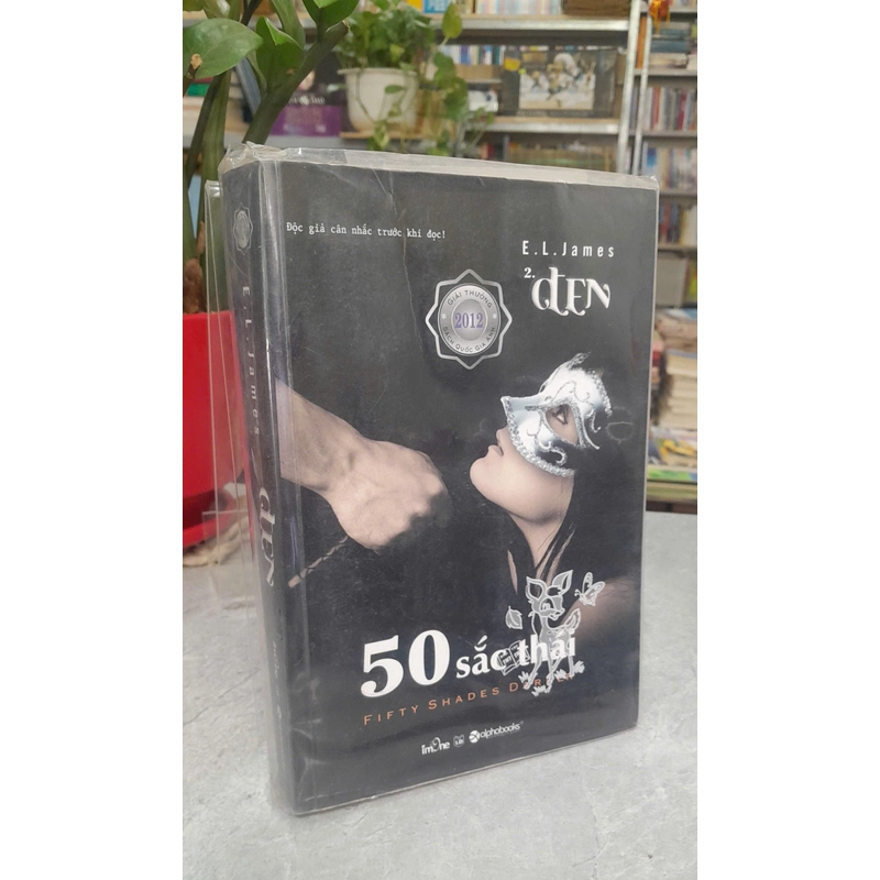 50 SẮC THÁI: XÁM - ĐEN - TỰ DO - E. L. James 413822