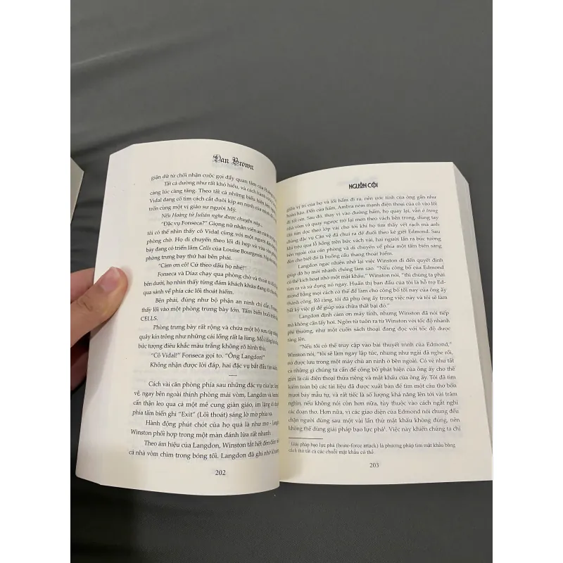 Nguồn cội - Dan Brown 1008127