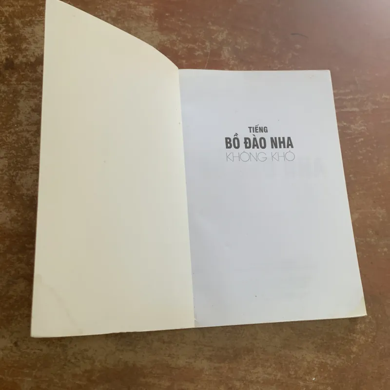 TIẾNG BỒ ĐÀO NHA KHÔNG KHÓ 745173