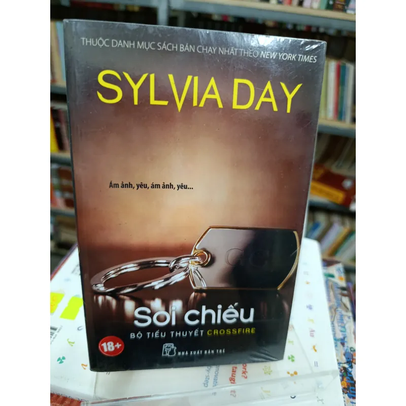 SOI CHIẾU - SYLVIA DAY 577881