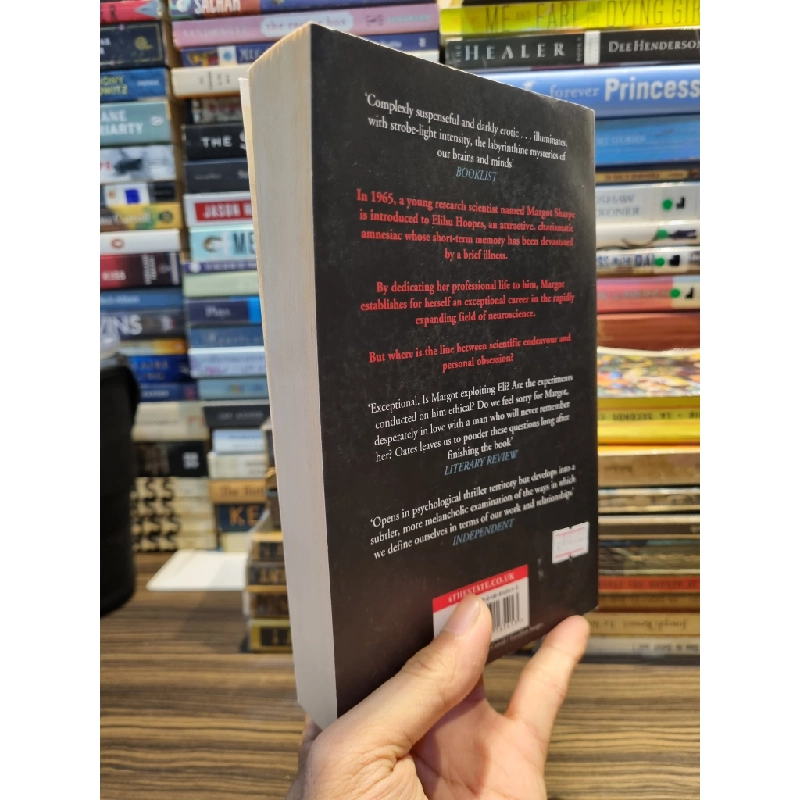 THE MAN WITHOUT A SHADOW - Joyce Carol Oates 147097