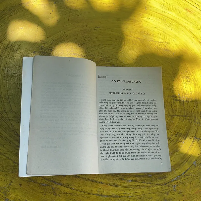 LÝ LUẬN VĂN HỌC- HÀ MINH ĐỨC CHỦ BIÊN 592892