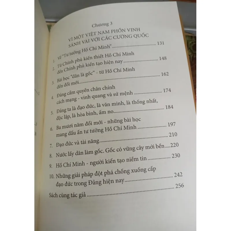 SÁCH XÂY DỰNG ĐẤT NƯỚC PHỒN VINH THEO DI CHÚC CỦA CHỦ TỊCH HỒ CHÍ MINH 700692
