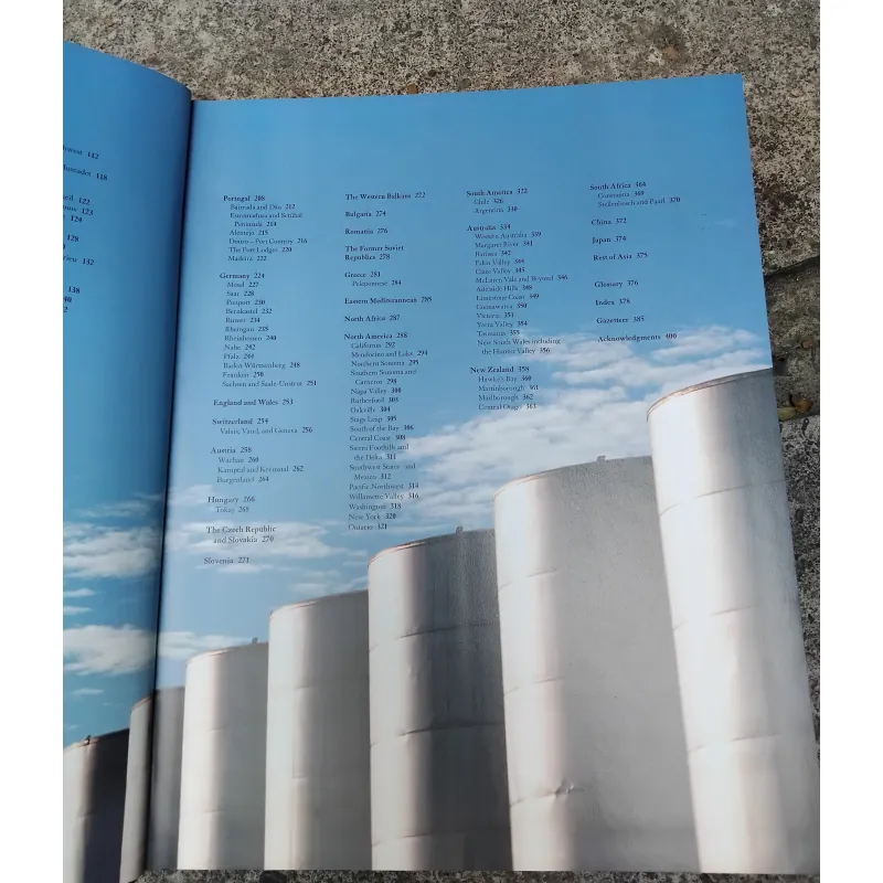 The world atlas of  wine 970849