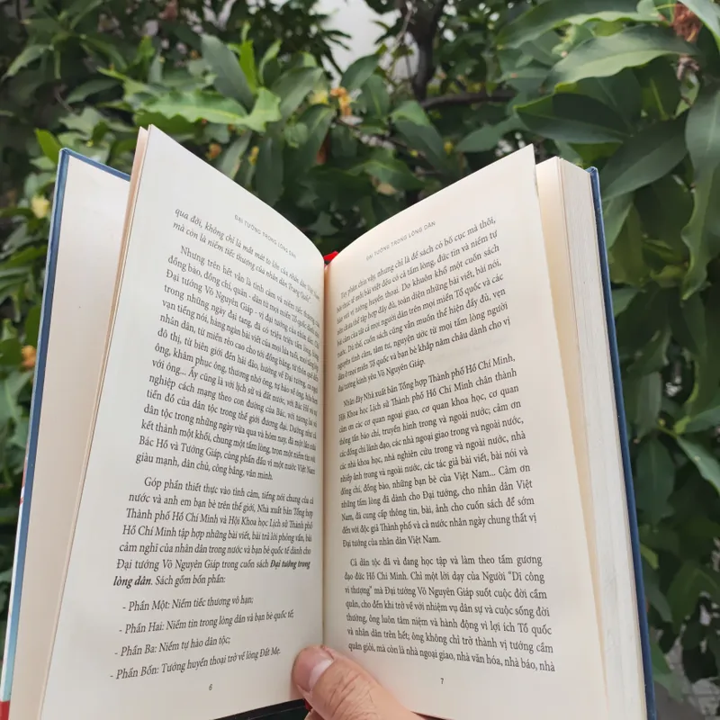 Đại Tướng Trong Lòng Dân - Ấn bản bìa cứng nhà nước đặt hàng 732219