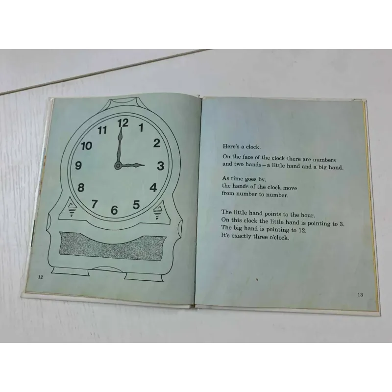 The Time Book - Sách bìa cứng khổ to 688148