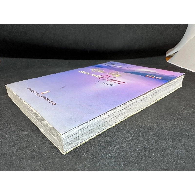 Kẩm Vân, Chiều Mây Tím, Thơ Và Đời, Mới 80% (Ố Nhẹ), 2015 SBM0609 450620