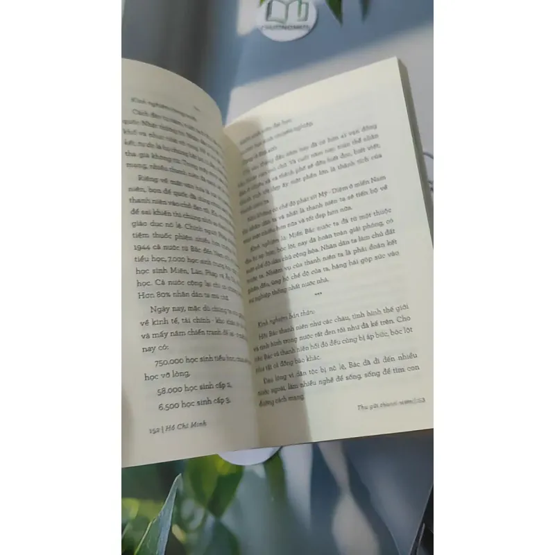 [MIỄN PHÍ BỌC SÁCH] Thư Gửi Thanh Niên - Hồ Chí Minh 928547