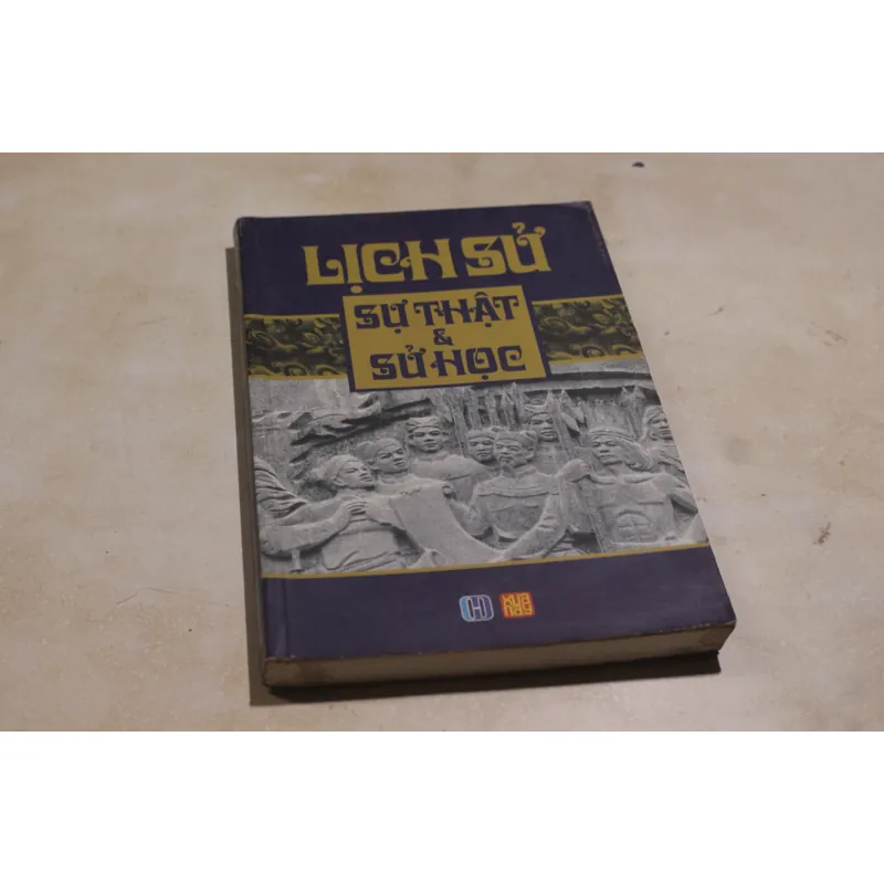 Lịch sử sự thật & sử học 972599