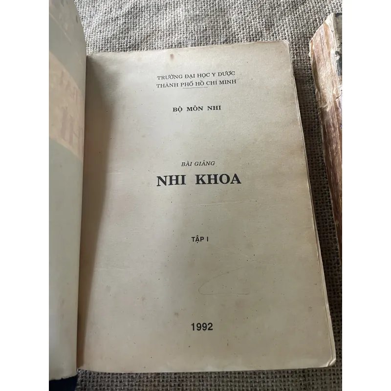 Bìa giảng nhi khoa, 2 tập, hơn 900 trang  795819