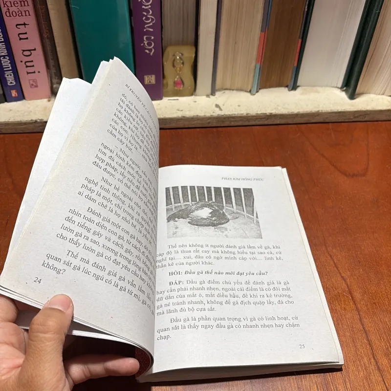 II Bí Truyền Về Cách Chọn Và Nuôi Gà Đá, Gà Chọi - Phan Kim Hồng Phúc - 2014 931828