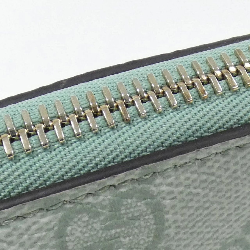 Túi đeo vai GG EMBLEM 815218 FAEEA của Gucci - Hàng hiệu Chính hãng 763939