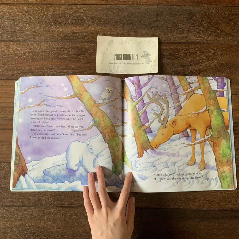 Sách ngoại văn Snow Bear – Sách sờ chạm vải nhung, Used 540728