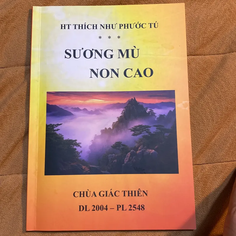 Sương Mù Non Cao - HT Thích Như Phước Tú 605412