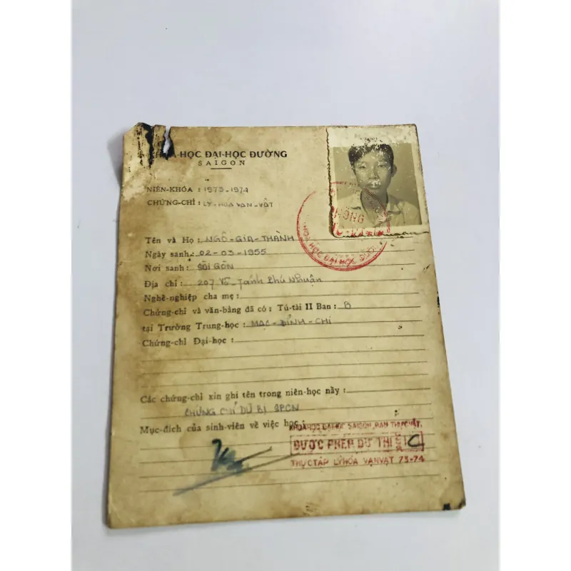 Chứng chỉ lý - hóa vạn vật 1974 752740