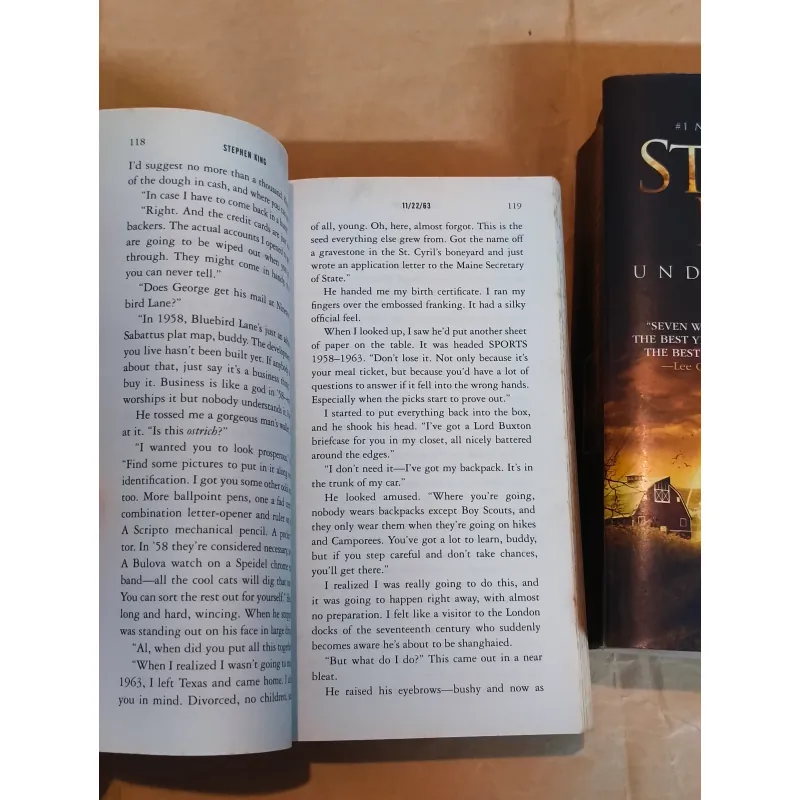 Under the Dome - Stephen King 1025137