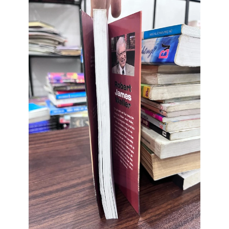 Những Cây Cầu ở Quận Madison - Robert James Waller 934254