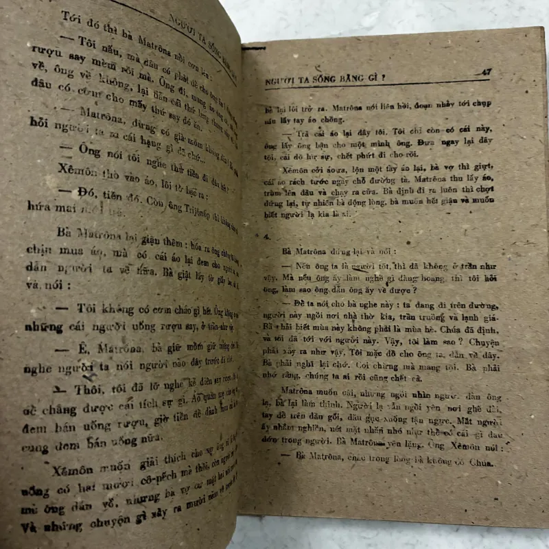 Người ta sống bằng gì - L Tonxtoi 1031538