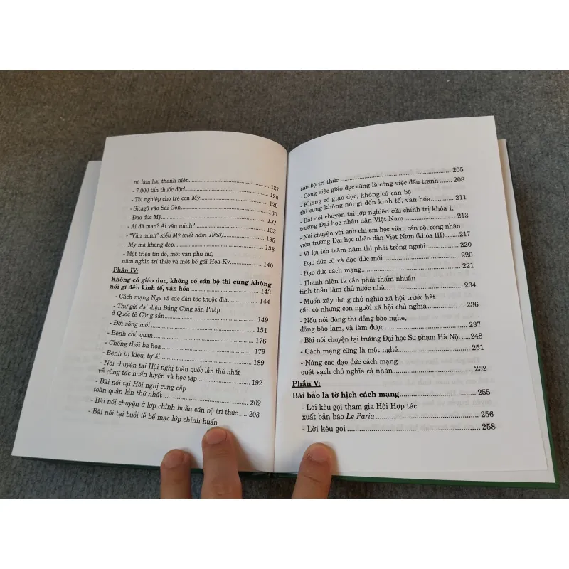 HỒ CHÍ MINH VĂN HOÁ NGHỆ THUẬT CŨNG LÀ MỘT MẶT TRẬN 727178