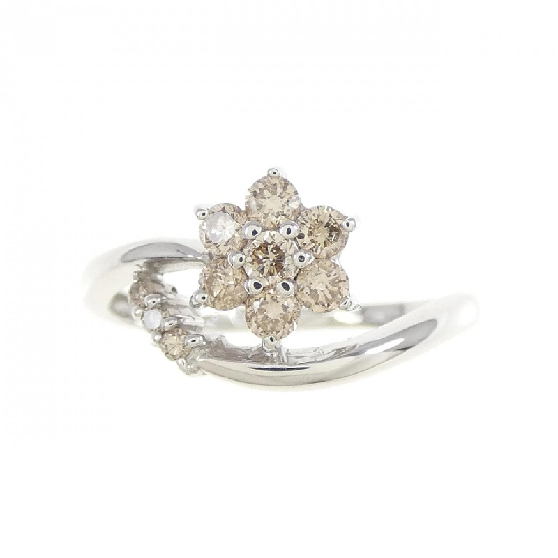 Nhẫn kim cương hoa K18WG 0.3CT 670122