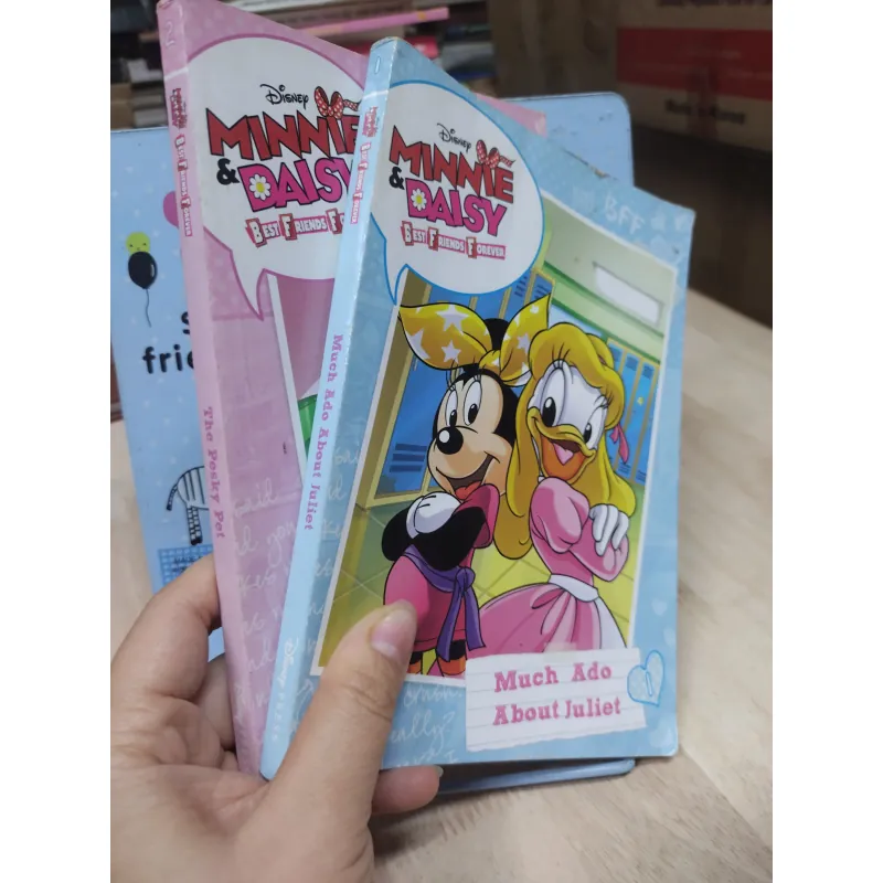 Sách ngoại văn: Combo 2 cuốn Minnie & Daisy Best Friend Forever 972681