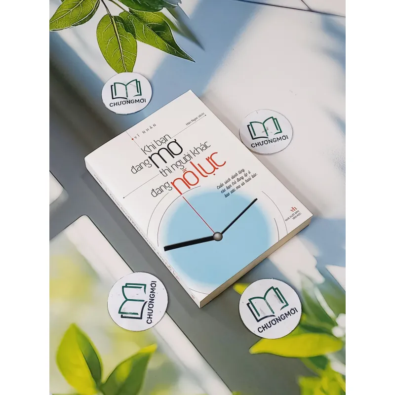 Khi Bạn Đang Mơ Thì Người Khác Đang Nỗ Lực - Vĩ Nhân 705607