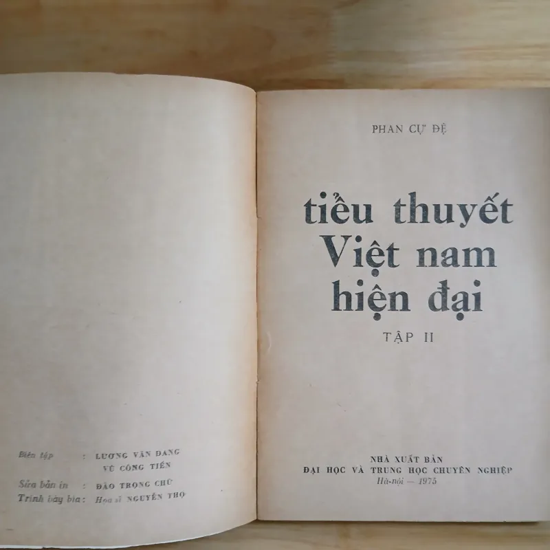 Tiểu Thuyết Việt Nam Hiện Đại (Bộ 2 Tập, Xb 1975) - Phan Cự Đệ 1026236