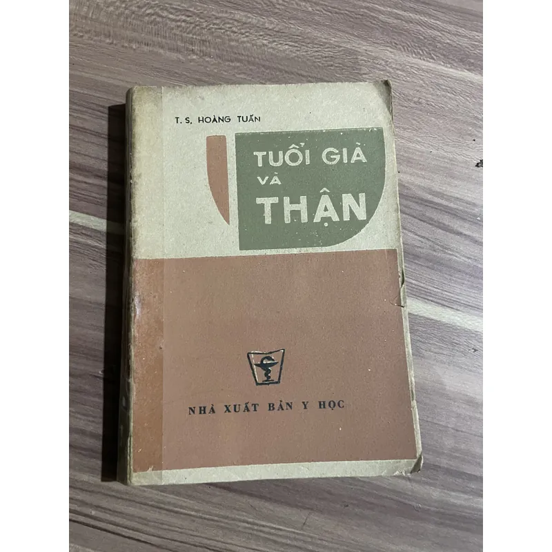 Gs Hoàng Tuấn - Tuổi già và thận - 220 trang  697111