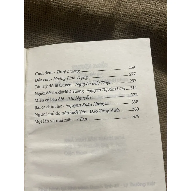 TRUYỆN NHẦN SÁNG TÁC GẦN ĐÂY CỦA CÁC NHÀ VĂN 712411