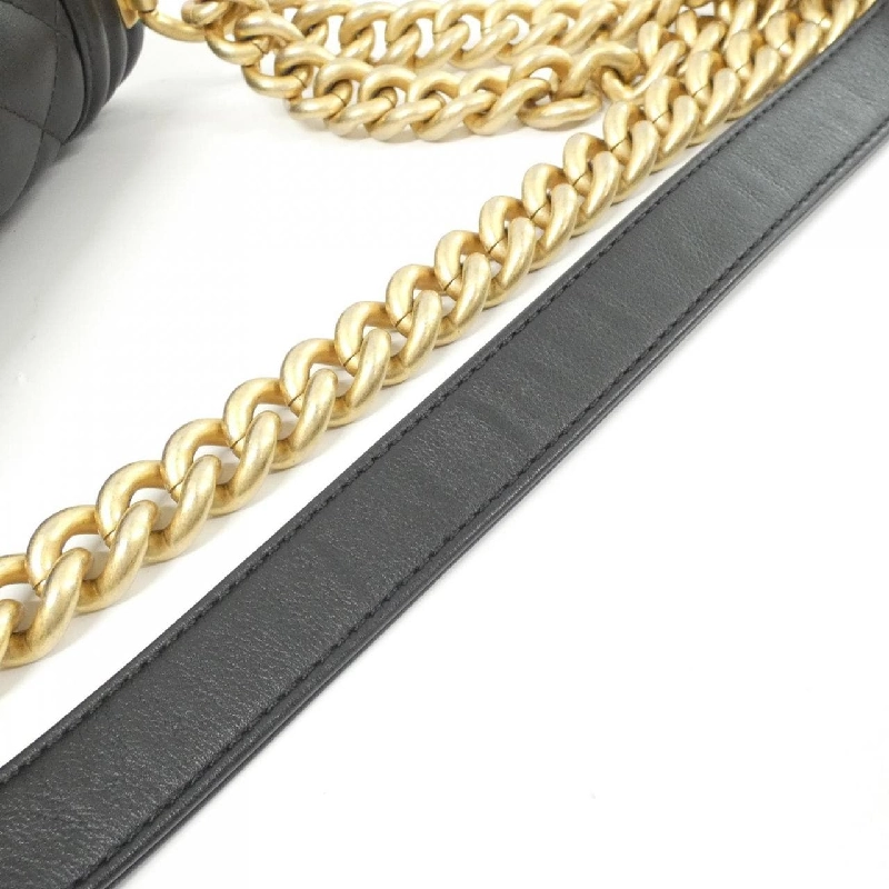 Túi xách vai Boy Chanel dòng 67085 612804