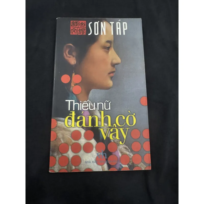 Thiếu nữ đánh cờ vây 1033165