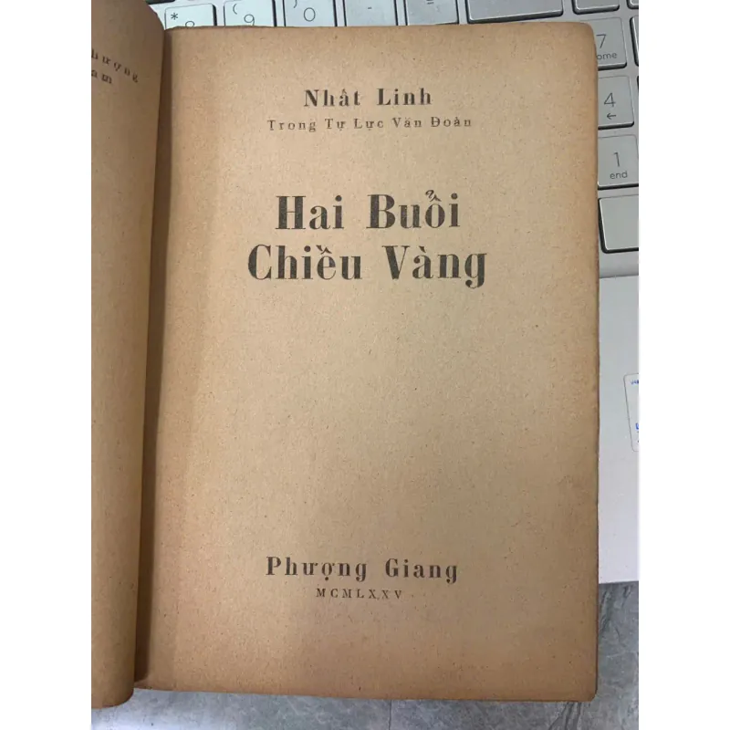 HAI BUỔI CHIỀU VÀNG - NHẤT LINH 726589