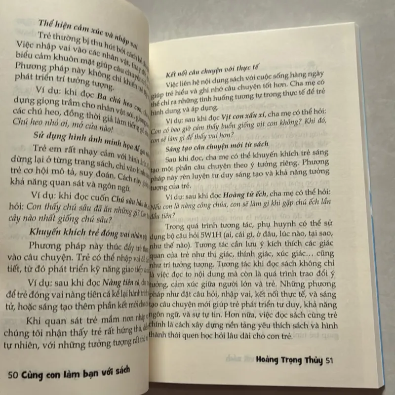 Cùng con làm bạn với sách - Hoàng Trọng Thuỷ (t01) 750567